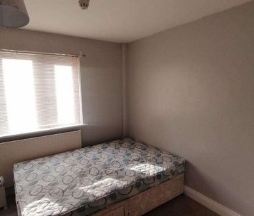 Colerne Drive, Hucclecote, Gloucester, Gloucestershire, GL3 - Photo 2