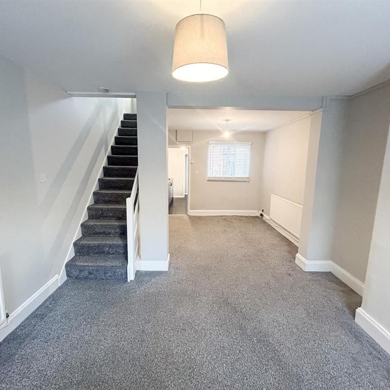 2 bedroom house to rent - Photo 1