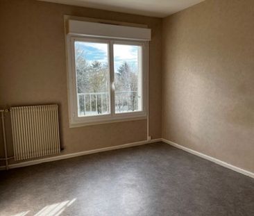 Location Appartement 3 pièces 66 m² Cluis - Photo 5