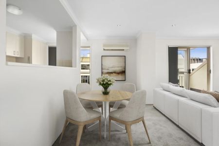 Spacious Inner North Apartment with 180° Views - Photo 5