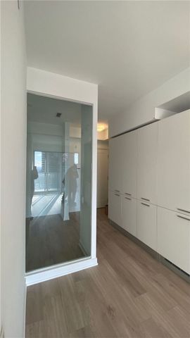 For Lease - 3 Gloucester Street Unit# 2512, Toronto, Ontario - Photo 4