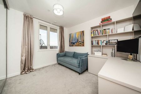 Hanbury Road, Acton, W3 - Photo 2