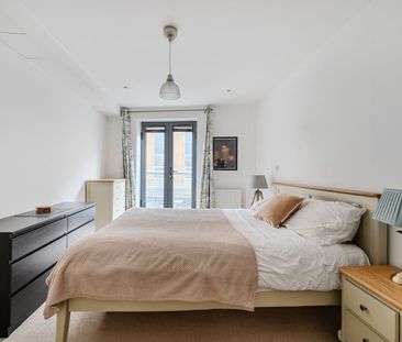1 Bedroom - Photo 2