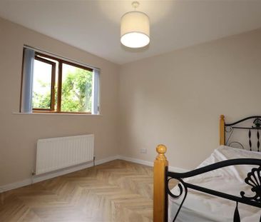 12 Alpha Court, Belfast Road, Lisburn, BT27 4EQ - Photo 4