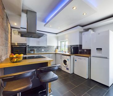 2 bedroom cottage to rent - Photo 1