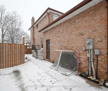 Detached Home For Lease | E8021744 - Photo 5