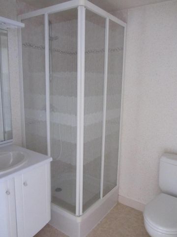 Location Appartement 1 pièce 27m² USSEL 19200 - Photo 4