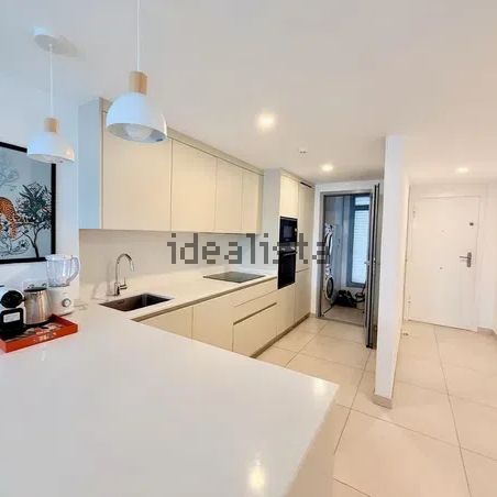 Alquiler de piso en Carril del Relojero - Photo 1