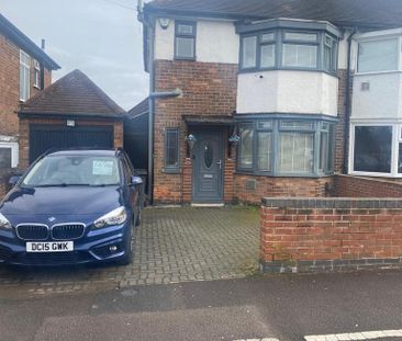 3 bedroom semi-detached house to rent - Photo 4