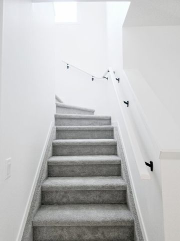 Edmonton Unfurnished duplex Rental in Calder - Modern 2-Bed Upper Duplex in Calder – Stylish, Comfortable, and Pet-Friendly - Photo 3