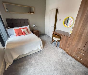 4 bedroom terraced house to rent - Photo 6