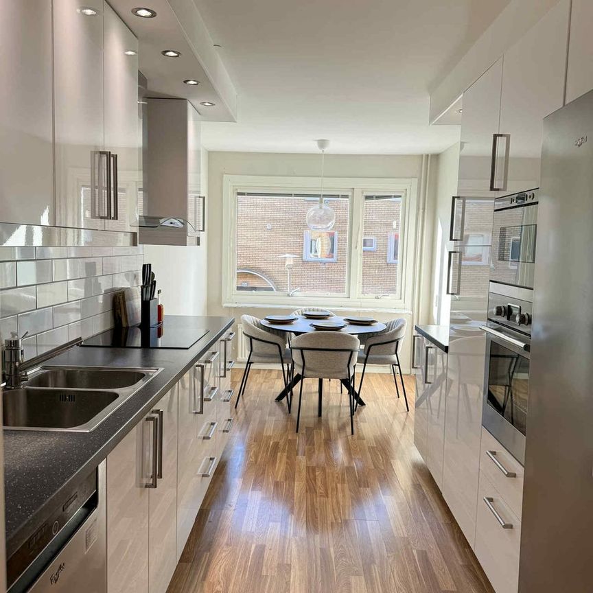 Axel Oxenstiernas Gata, Västerås - Photo 1