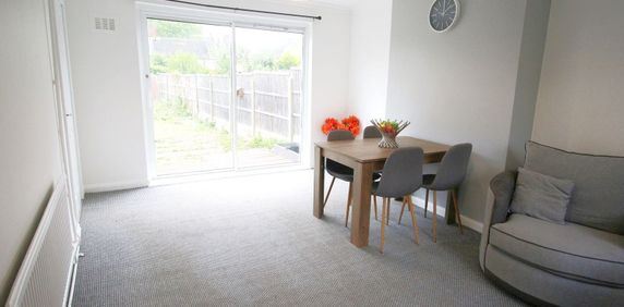 67 Hewson Road, Lincoln, Lincolnshire, LN1 1RZ - Photo 2