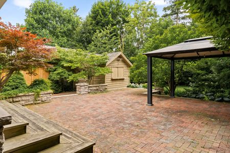 For Lease - 26 Buckingham Avenue, Toronto, Ontario - Photo 4