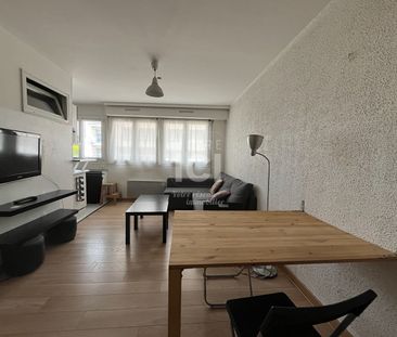 Location Appartement 1 pièce 31m² - Photo 2