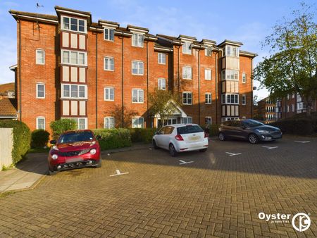 Vancouver Road, Broxbourne, EN10 - Photo 2