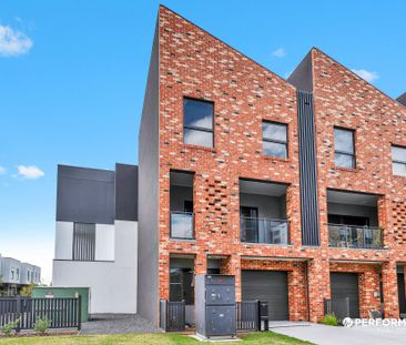 5 Laidlaw Avenue, Broadmeadows VIC 3047 - Townhouse For Rent | Domain - Photo 4