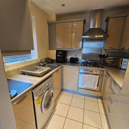 1 bedroom Flat To Let - Photo 5