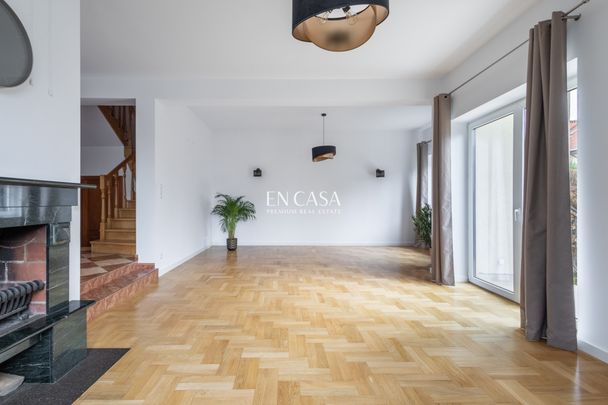 Wilanów | Dom w bliskim sąsiedztwie jeziora - Zdjęcie 1