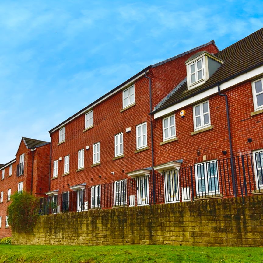 Myrtle Close, Arbourthorne, Sheffield, S2 - Photo 1