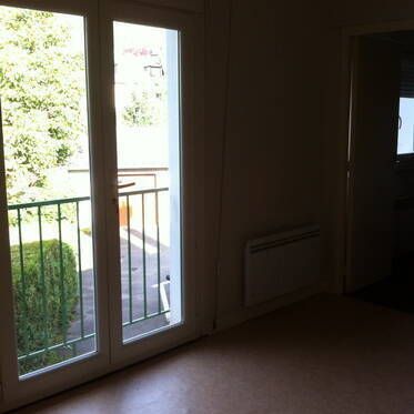 Location appartement t1 31 m² à Marcillac-Vallon (12330) - Photo 1