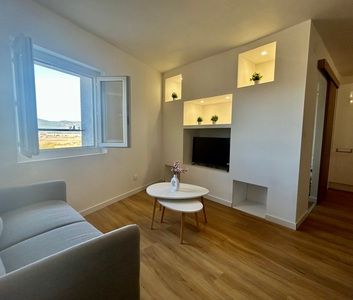 Location Appartement 2 pièces 45m² PIERREFEU DU VAR 83390 - Photo 2