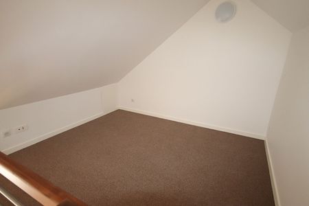 Location Appartement 2 pièces 57m² LILLE 59000 - Photo 2