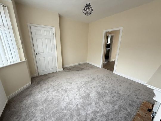 2 bedroom semi-detached house to rent - Photo 1