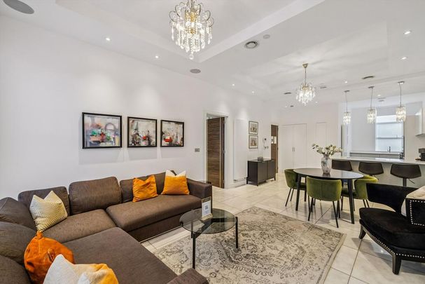 3 bedroom flat to rent - Photo 1