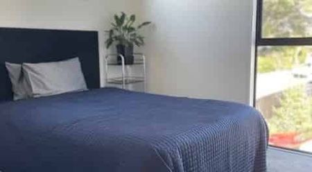 Near new 2 Bedroom Family Home - Photo 2