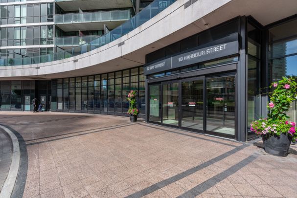 For Lease - 33 Bay Street Unit# 2011, Toronto, Ontario - Photo 1