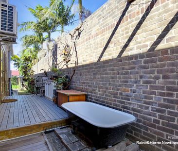 Stylish Living in the Heart of Marrickville - Photo 2