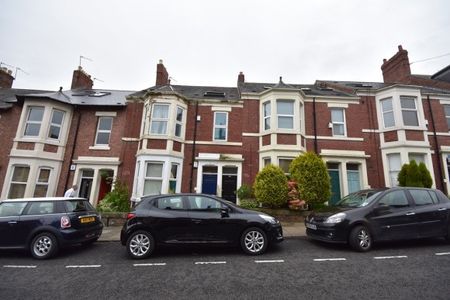 3 Bed - Grosvenor Road, Jesmond - Photo 4