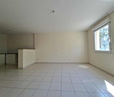 Location Appartement 2 pièces 46m² NIMES 30900 - Photo 2