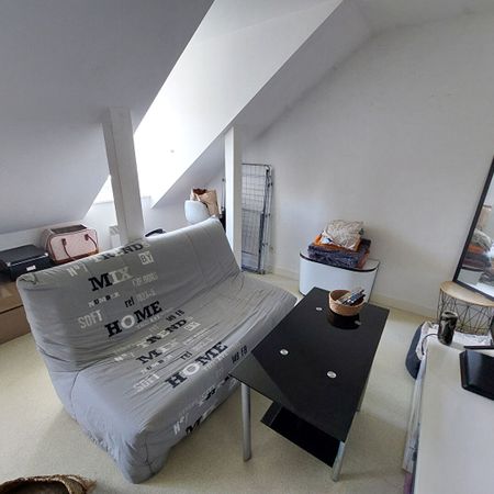 Location Appartement 1 pièce 10m² - Photo 4