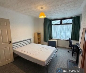 4 bedroom terraced house to rent - Photo 2