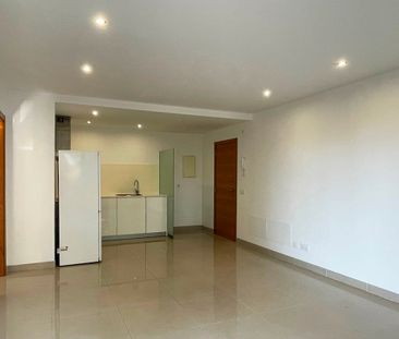 Apartamento sin amueblar con terraza, parking, un dormitorio, sin a... - Photo 5