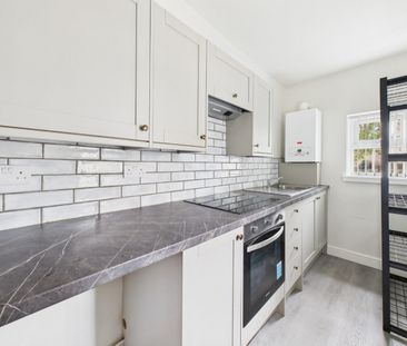 2 bedroom Flat To Let - Photo 6