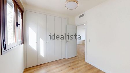 Alquiler de piso en Centro - Photo 2