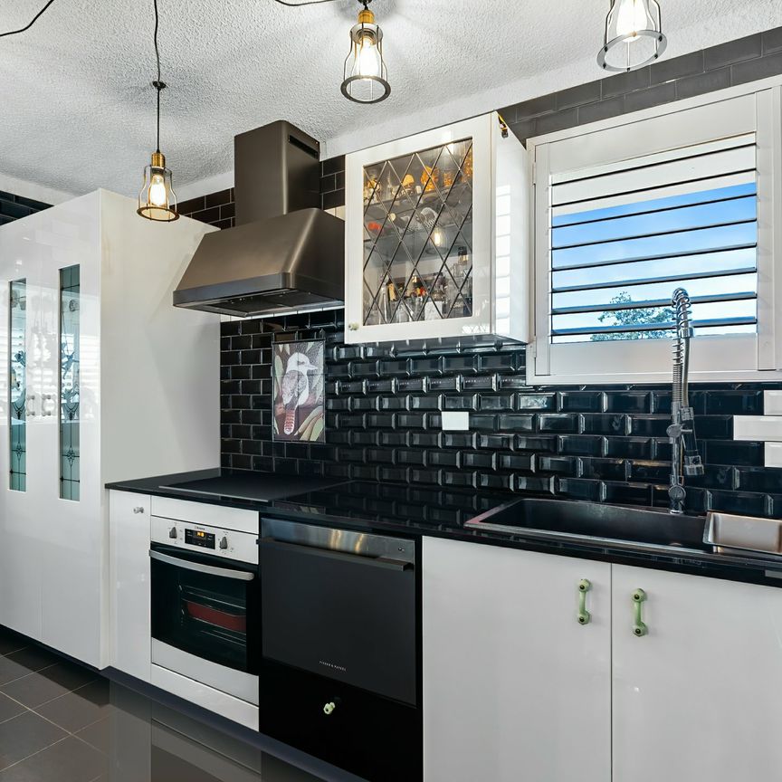 WATERFRONT PENTHOUSE - Photo 1