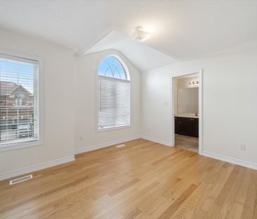 For Lease - 6 Bannister Road Unit# Upper, Barrie, Ontario - Photo 6