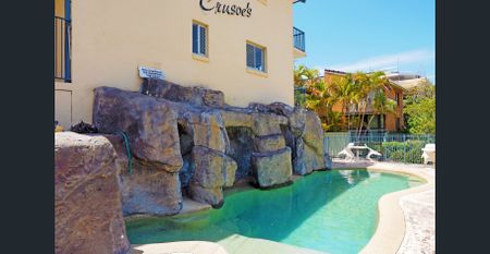 Fresh and Bright Unit - Electricity & Water Inc in weekly rent! - Photo 4