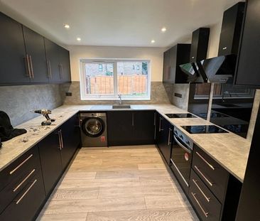 Room in a Shared Flat, Brook Walk, N2 - Photo 1