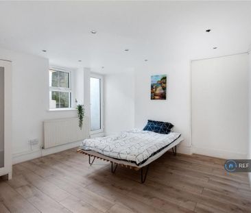 4 bedroom maisonette to rent - Photo 6