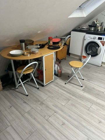 Room in a Shared House, Lodge Road, CR0 - Photo 3