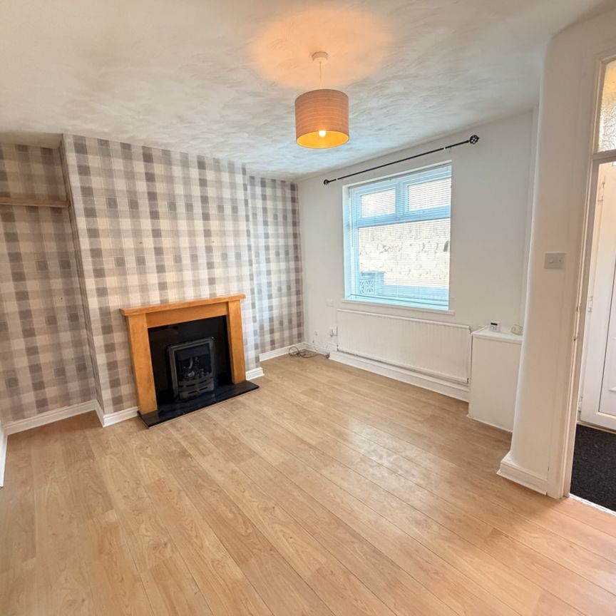 Bradley Lane, Standish, Wigan, WN6 0XF - Photo 1