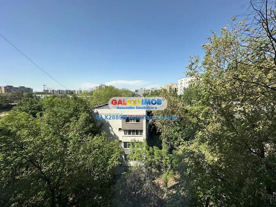 Inchiriere apartament 4 camere nemobilat Romancierilor - Photo 1