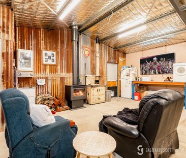 3 Bedroom Home in Central, Quiet Location! - Photo 1