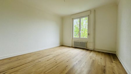 Schöne 2.5-Zimmerwohnung im 2. OG (w4) mit Balkon, eigener Waschmaschine und Kellerabteil - Photo 4