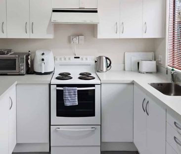 2 Bedroom in Avalon - Photo 4